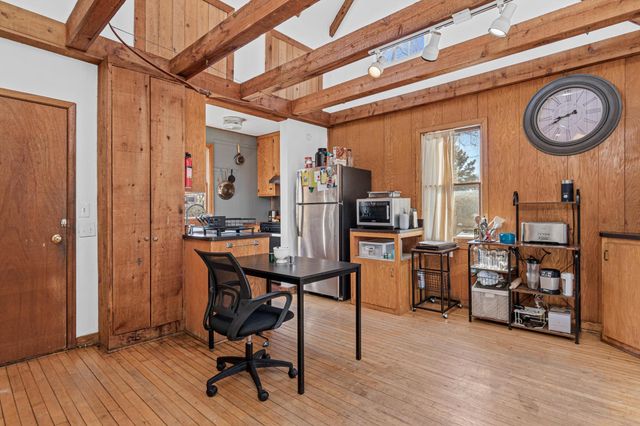 863 23rd Avenue SE, Minneapolis, MN 55414