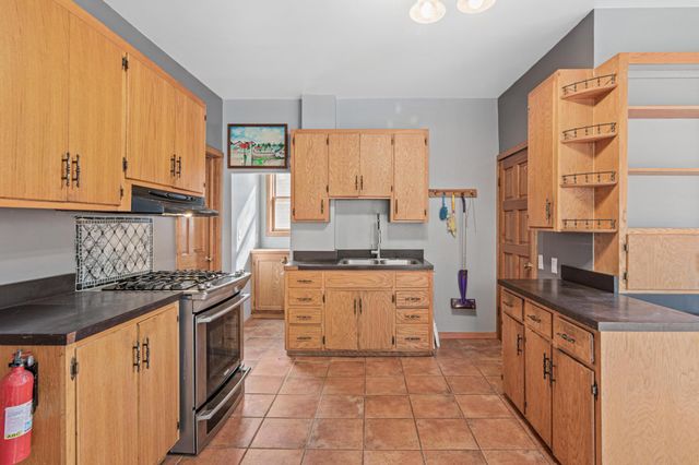 863 23rd Avenue SE, Minneapolis, MN 55414