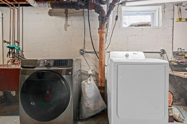 863 23rd Avenue SE, Minneapolis, MN 55414