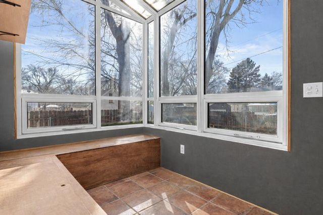 863 23rd Avenue SE, Minneapolis, MN 55414