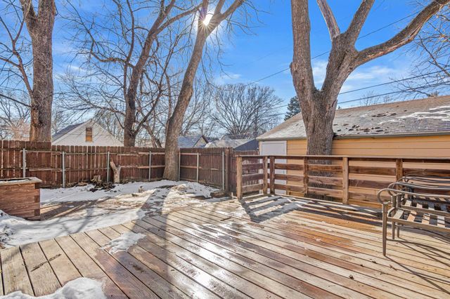 863 23rd Avenue SE, Minneapolis, MN 55414