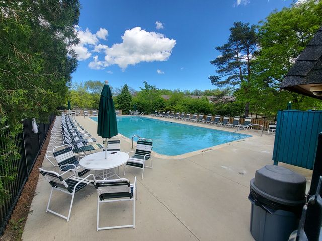 2640 Pirate Cove 3, Schaumburg, IL 60173