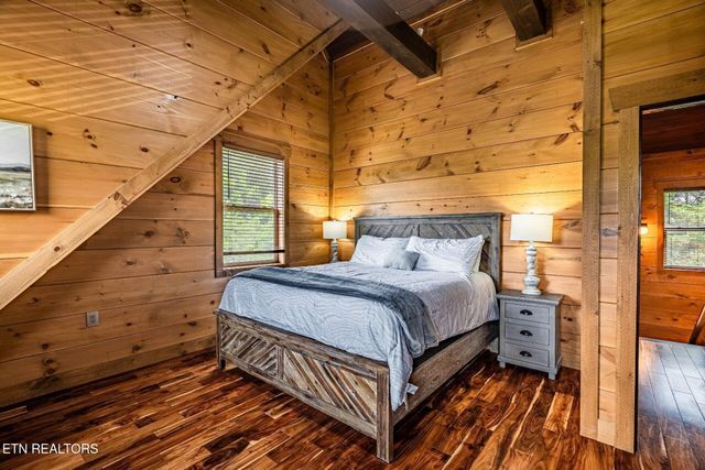 615 Rainbow Rd, Sevierville, TN 37862