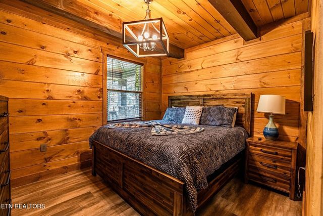 615 Rainbow Rd, Sevierville, TN 37862