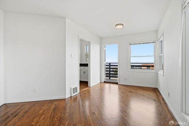 955 Corbett Avenue 6, San Francisco, CA 94131