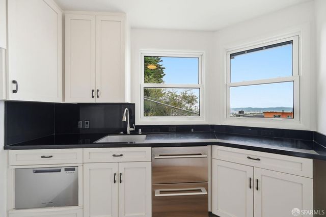 955 Corbett Avenue 6, San Francisco, CA 94131