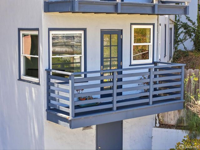 955 Corbett Avenue 6, San Francisco, CA 94131