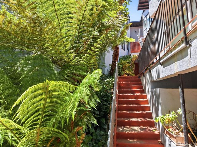 955 Corbett Avenue 6, San Francisco, CA 94131