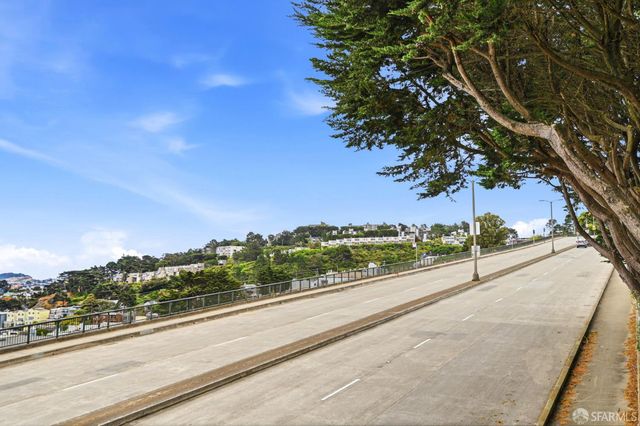 955 Corbett Avenue 6, San Francisco, CA 94131
