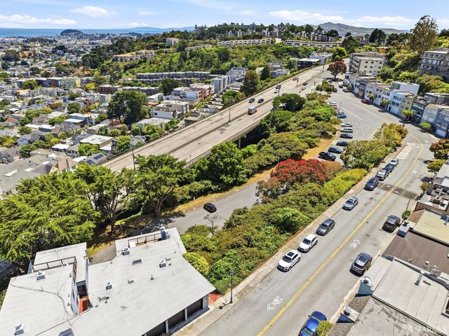 955 Corbett Avenue 6, San Francisco, CA 94131