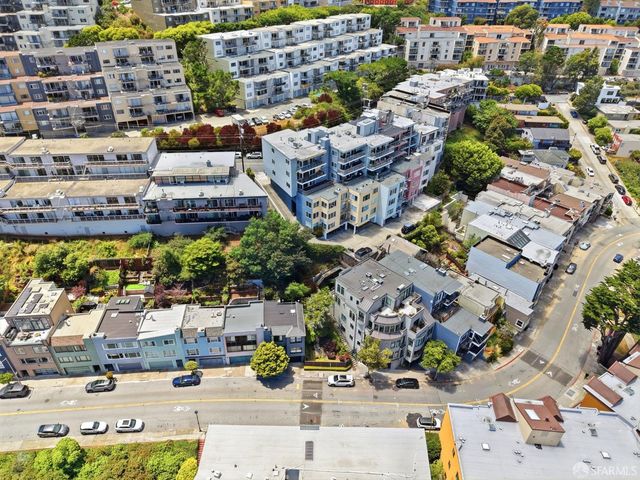 955 Corbett Avenue 6, San Francisco, CA 94131