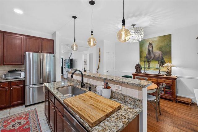 570 Gale Court, Milton, GA 30004