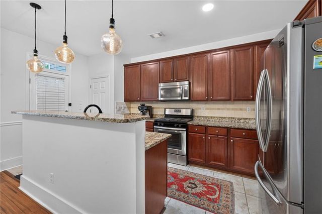 570 Gale Court, Milton, GA 30004