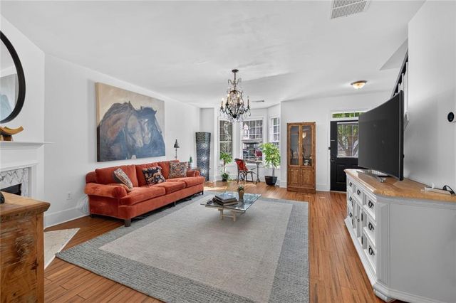 570 Gale Court, Milton, GA 30004