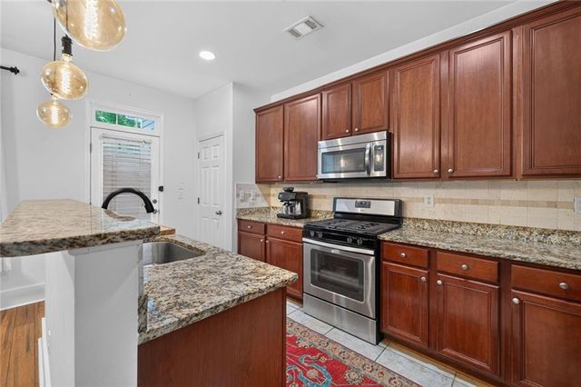 570 Gale Court, Milton, GA 30004