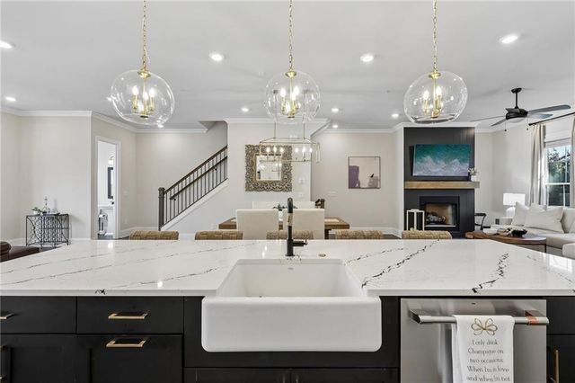 433 Burton Drive, Alpharetta, GA 30009