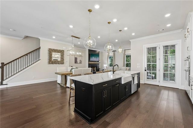 433 Burton Drive, Alpharetta, GA 30009