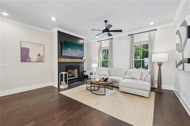 433 Burton Drive, Alpharetta, GA 30009