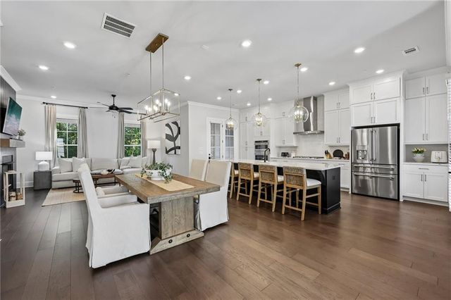 433 Burton Drive, Alpharetta, GA 30009