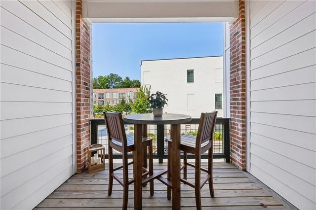 433 Burton Drive, Alpharetta, GA 30009
