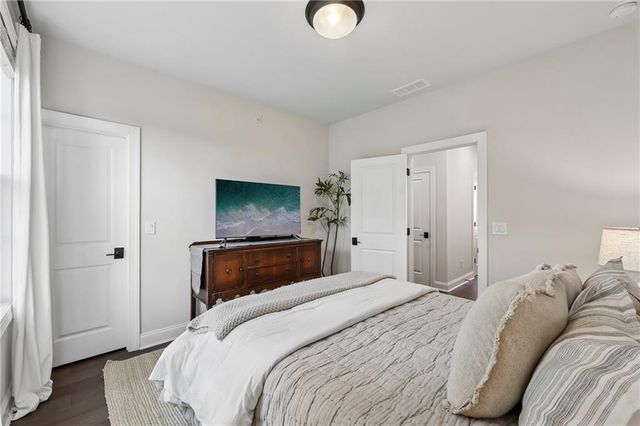 433 Burton Drive, Alpharetta, GA 30009