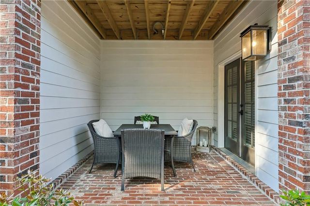 433 Burton Drive, Alpharetta, GA 30009