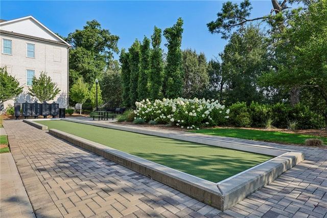 433 Burton Drive, Alpharetta, GA 30009