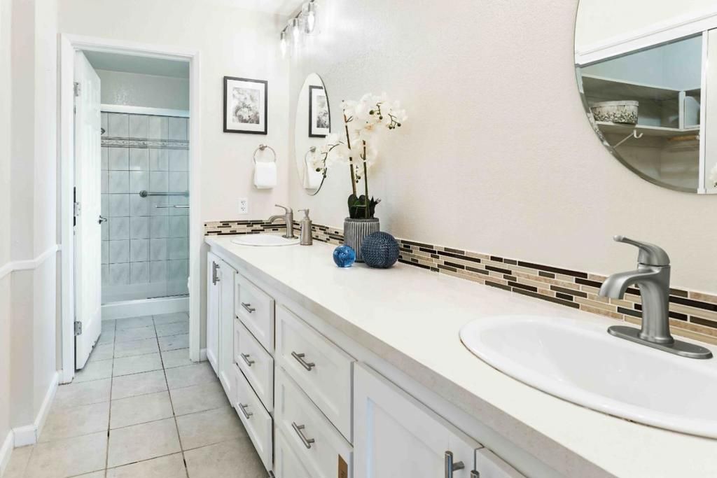 Image 12 of property listing at 7012 Via Valverde, San Jose, CA 95135