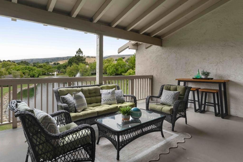 Image 16 of property listing at 7012 Via Valverde, San Jose, CA 95135