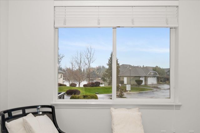 718 S Shelley Lake Ln, Spokane Valley, WA 99037