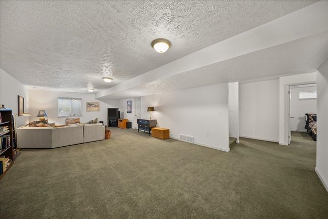 718 S Shelley Lake Ln, Spokane Valley, WA 99037