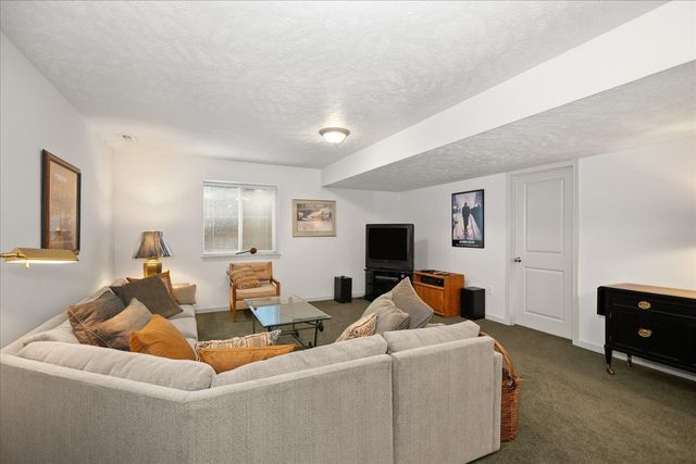 718 S Shelley Lake Ln, Spokane Valley, WA 99037