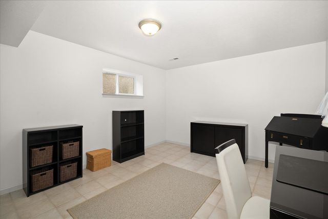 718 S Shelley Lake Ln, Spokane Valley, WA 99037