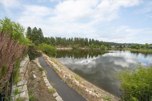 718 S Shelley Lake Ln, Spokane Valley, WA 99037