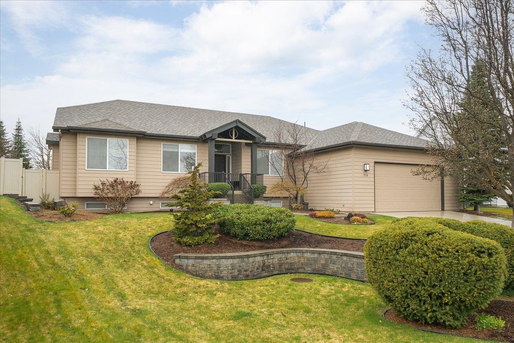 718 S Shelley Lake Ln, Spokane Valley, WA 99037