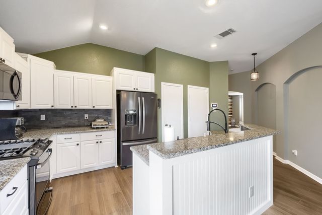 132 Redbud Drive, Forney, TX 75126