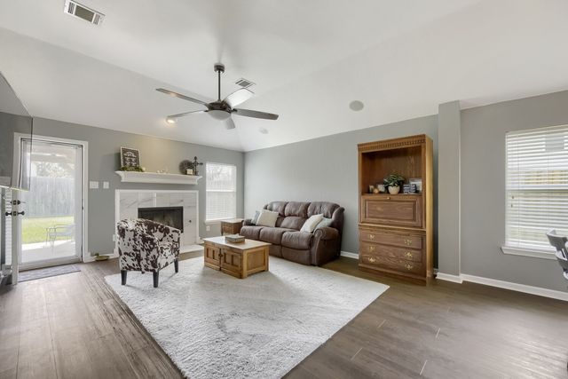 132 Redbud Drive, Forney, TX 75126