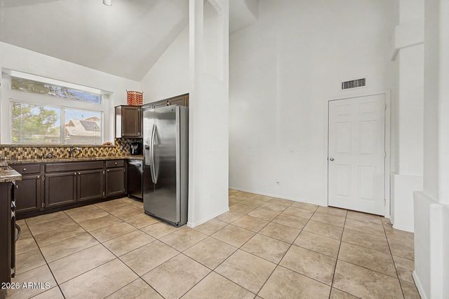 8515 W BLUEFIELD Avenue, Peoria, AZ 85382
