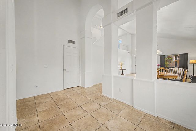 8515 W BLUEFIELD Avenue, Peoria, AZ 85382