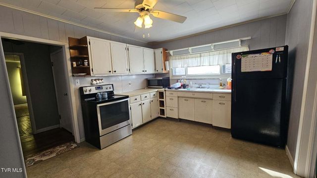 223 Northwest Craig Street, Norton, VA 24273