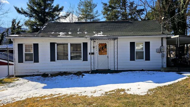 223 Northwest Craig Street, Norton, VA 24273