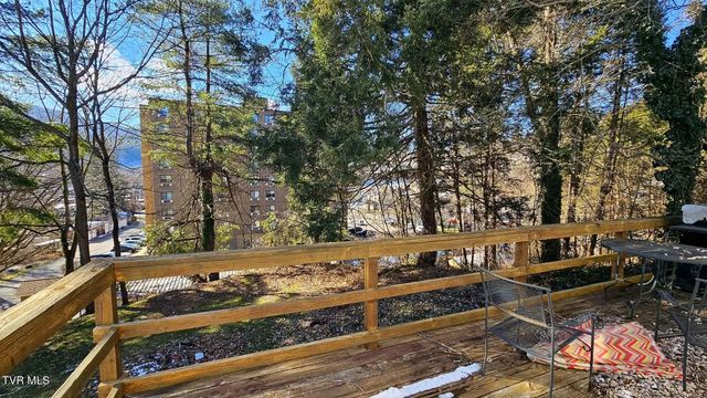 223 Northwest Craig Street, Norton, VA 24273