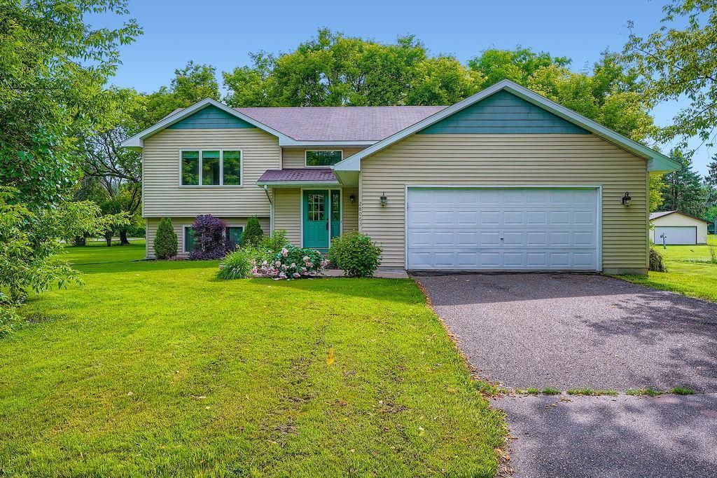 28065 Old Towne Road, Chisago City, MN 55013