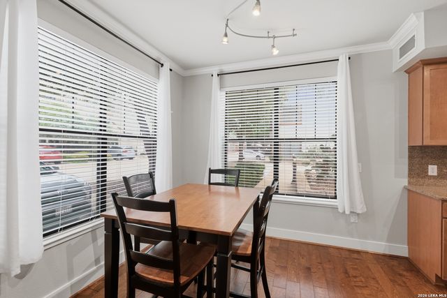7342 Oak Manor Dr Apt 3101, San Antonio, TX 78229