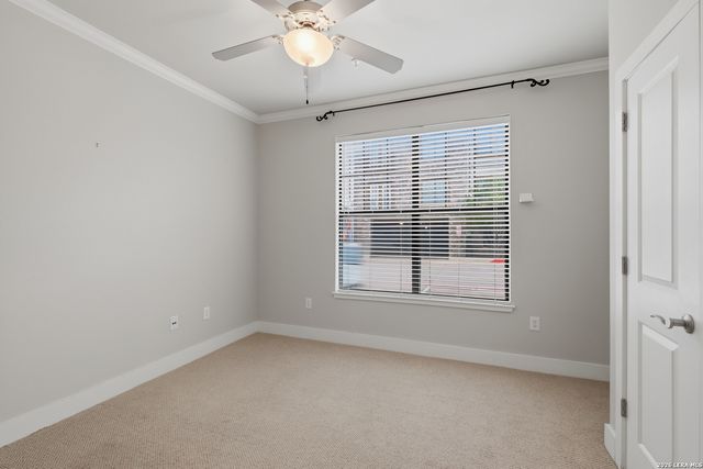 7342 Oak Manor Dr Apt 3101, San Antonio, TX 78229