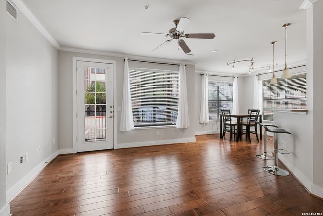 7342 Oak Manor Dr Apt 3101, San Antonio, TX 78229