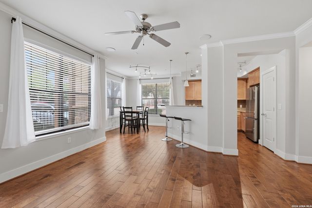 7342 Oak Manor Dr Apt 3101, San Antonio, TX 78229