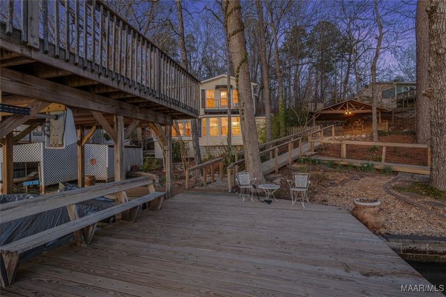 580 Lake Shore Drive, Titus, AL 36080