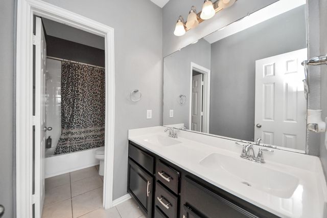 4811 Applewood Crest Lane, Rosharon, TX 77583