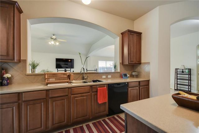 4490 Heritage Well LN, Round Rock, TX 78665